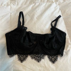 Victoria’s Secret Black Lace Push-up Bra no padding